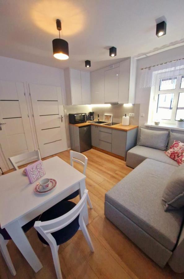 Apartament Przy Deptaku Jelenia Góra Esterno foto