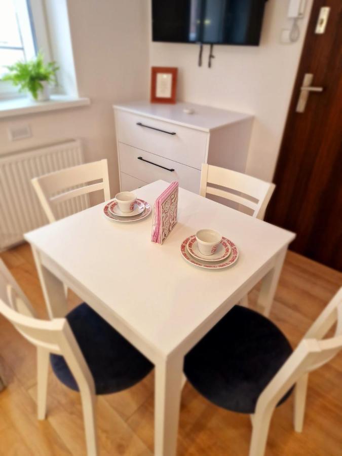Apartament Przy Deptaku Jelenia Góra Esterno foto